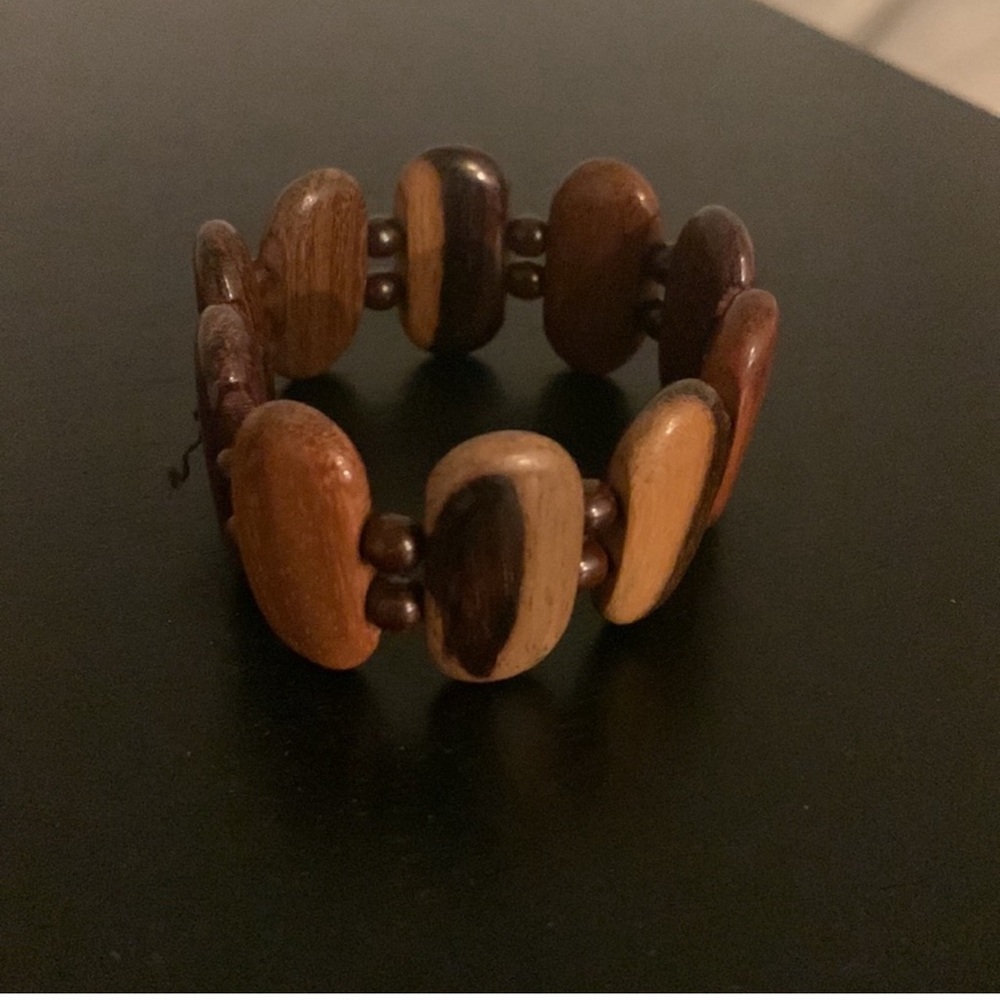 Wooden Beaded Bracelet. Costa Rics